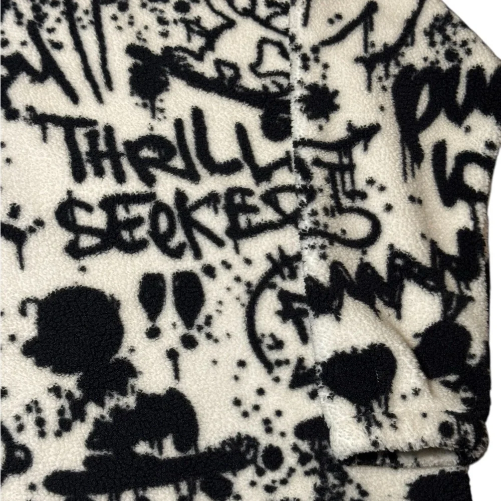 H&M x Peanuts Men’s Oversized Graffiti Black & Cream Sherpa Jacket Size Medium